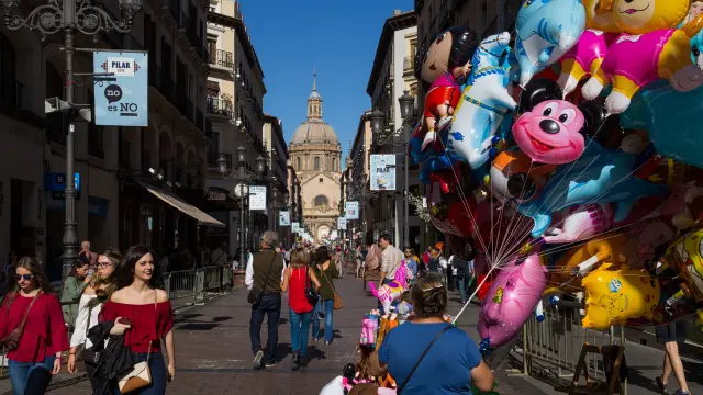 Una imagen de la calle Alfonso durante las fiestas del Pilar de 2016.