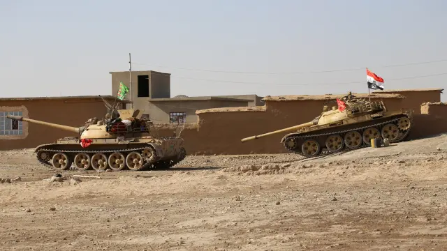 Tanque iraquíes en el sur de Mosul