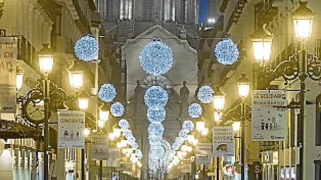 Iluminación navideña en la calle Alfonso de Zaragoza en años anteriores.