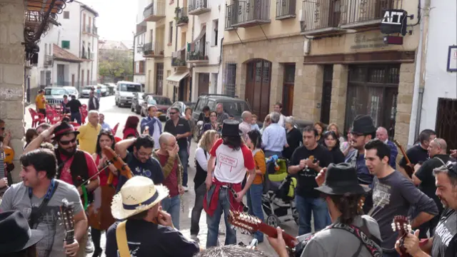 Las calles de Mora de Rubielos volverán a llenarse de música este sábado.