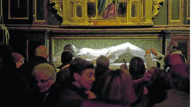 La presentación de la talla tuvo lugar ayer por la tarde en la iglesia de Santa María de Ateca.