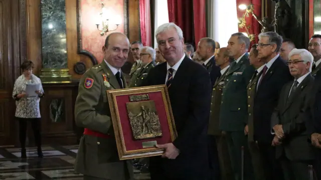 Acto de entrega del premio 'General Palafox' a la Delegación del Gobierno en Aragón.