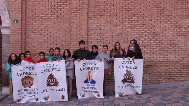 Los niños de Cadrete lanzan una campaña de limpieza para el municipio.