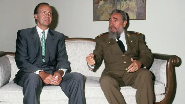Fidel Castro, junto al rey Juan Carlos, en una imagen de 1991