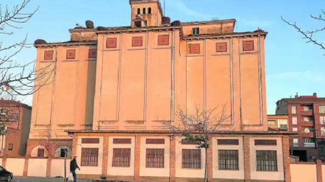 Imagen actual del silo de Ejea de los Caballeros, ubicado en la calle de Joaquín Costa.