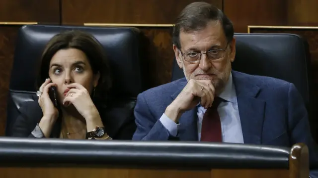 Soraya Sáenz de Santamaría y Mariano Rajoy en el pleno del Congreso.
