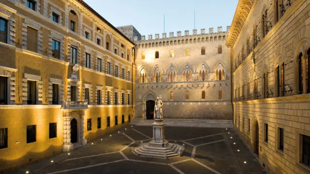 Sede histórica de la  Banca dei Monte dei Paschi di Siena.