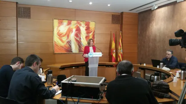 Rueda de prensa de la portavoz del PP en las Cortes de Aragón, Mar Vaquero.