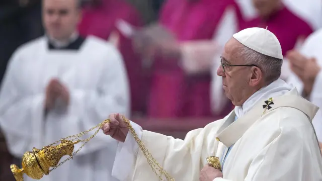 El papa Francisco, en la primera misa de 2017.