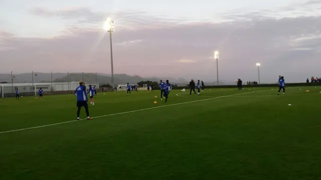 El Real Zaragoza, entrena en Tenerife