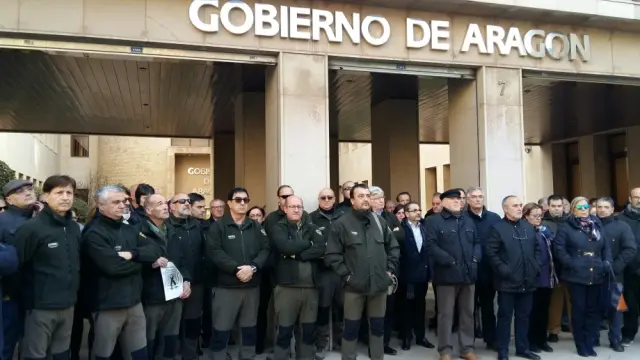 Concentración en Zaragoza para recordar a los forestales asesinados en Lérida.