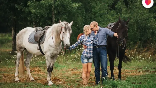 Un paseo a caballo, una opción romántica para regalar.