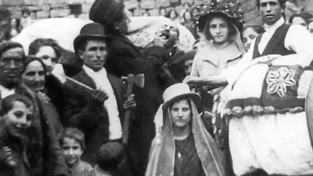 Grupo disfrazado en el carnaval de 1924.