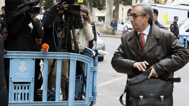 La Audiencia de Baleares deja en libertad provisional a Torres y le retira el pasaporte