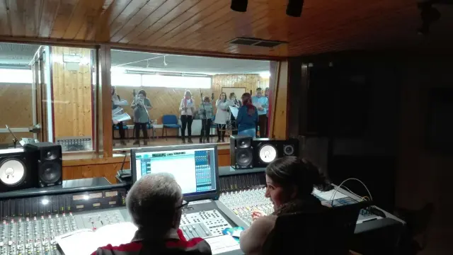 La grabación fue el pasado 25 de febrero, en un estudio de Zaragoza. Comarca Campo Daroca.