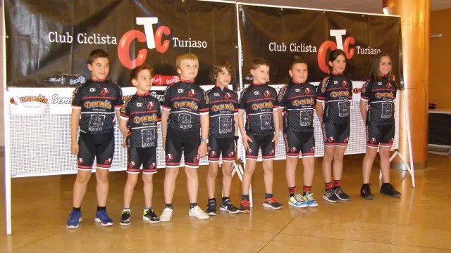 Integrantes de uno de los equipos del Club Ciclista Turiaso.