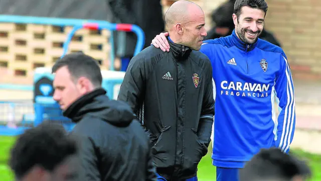 César Laínez con Cani, que no podrá jugar mañana en Elche al estar sancionado.