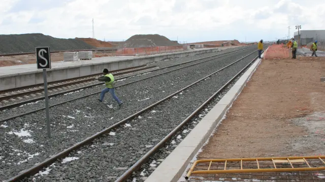 Las vías españolas, una rareza en el sistema ferroviario europeo.