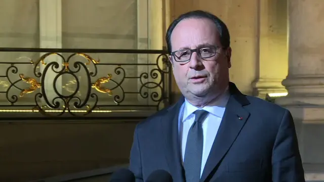 Hollande en su comparecencia tras el atentado.