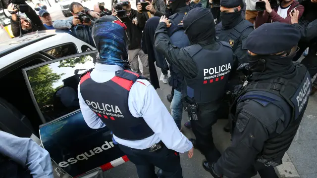 Detenidos en Barcelona nueve supuestos yihadistas.