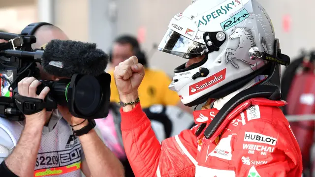Vettel tras conseguir la 'pole' del Gran Premio de Rusia.