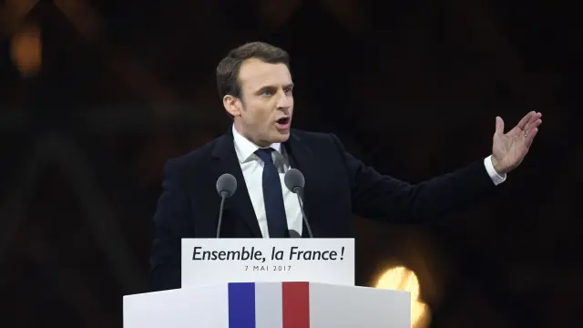 Macron.