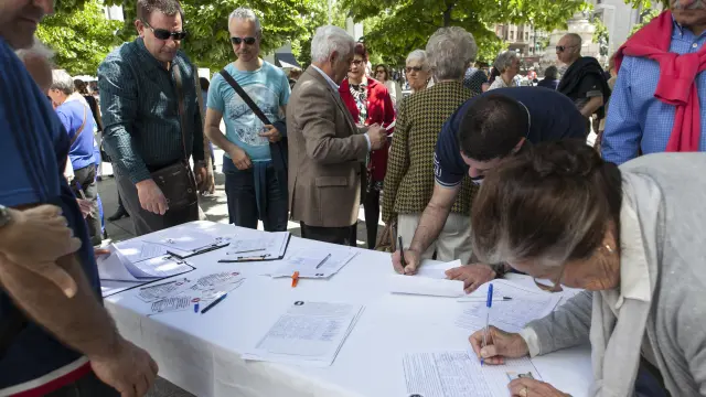 StopSucesiones recoge firmas para pedir que se elimine el impuesto de sucesiones