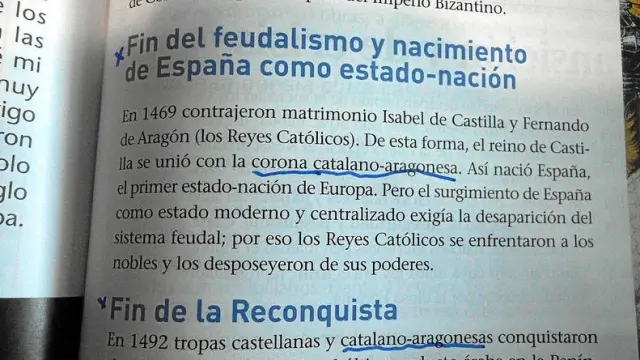 Imagen de archivo de un libro de texto de Cataluña