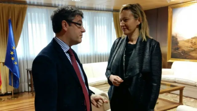 Imagen de archivo de Álvaro Nadal y Marta Gastón.