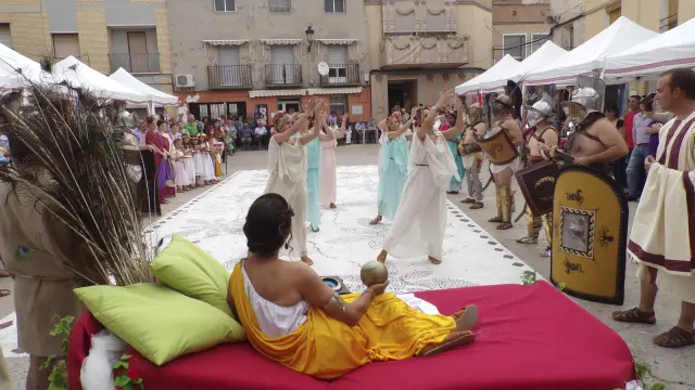 Danzas romanas en el foro durante la celebración de las Nonas de Junio.