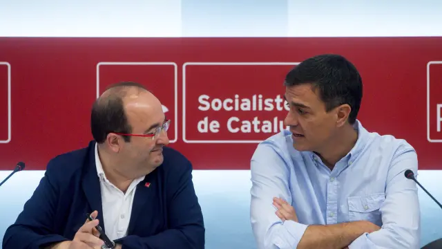 El líder del PSOE, Pedro Sánchez, y el primer secretario del PSC, Miquel Iceta.