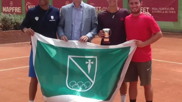 Alberto Colás, del Stadium Casablanca, se ha proclamado campeón de España júnior de tenis este sábado.