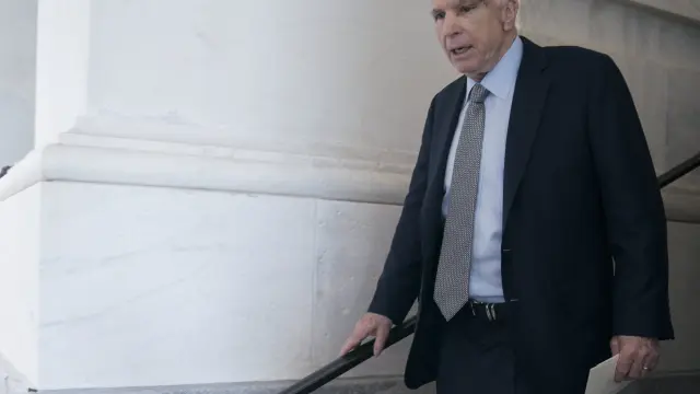 El republicano John McCain, este miércoles en el Senado.