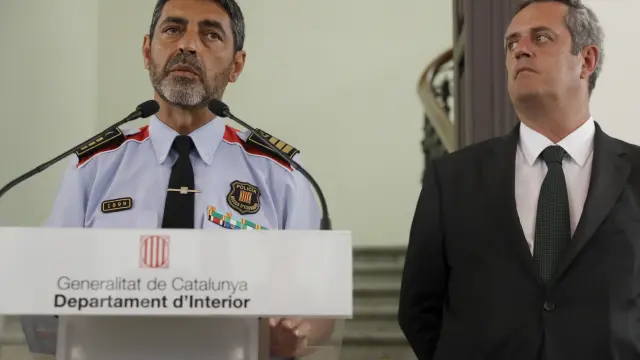 El consejero de Interior de Cataluña, Joaquin Forn, dcha., y Lluis Trapero, izq., Mayor de los Mossos d'Escuadra.