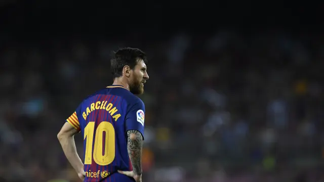 Leo Messi, durante el partido de este domingo ante el Betis en el Camp Nou.