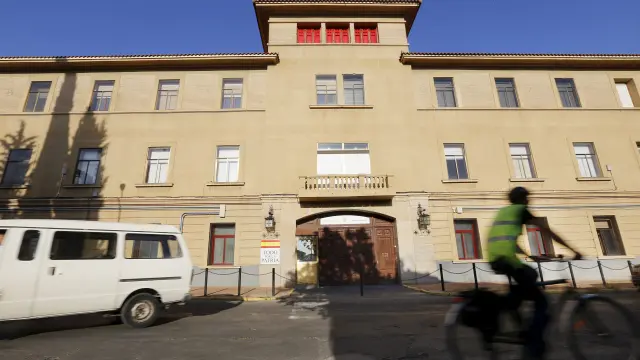El cuartel Sancho Ramírez de Huesca es una de las dependencias con vigilantes de seguridad.