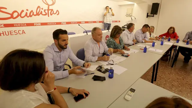 La Comisión Ejecutiva Provincial, reunida ayer en la sede del PSOE de Huesca.
