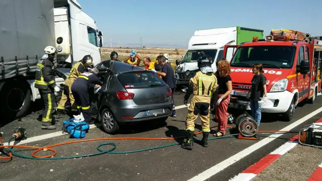 Un accidente en la N-122 en Zaragoza.