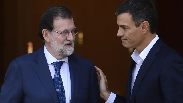 Rajoy y Sánchez en la Moncloa, en una foto de archivo.