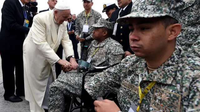 El Papa ha agradecido su labor a las fuerzas armadas de Colombia durante su visita al país