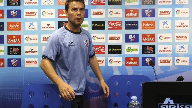 Rubi, entrenador del Huesca, este viernes en la sala de prensa.