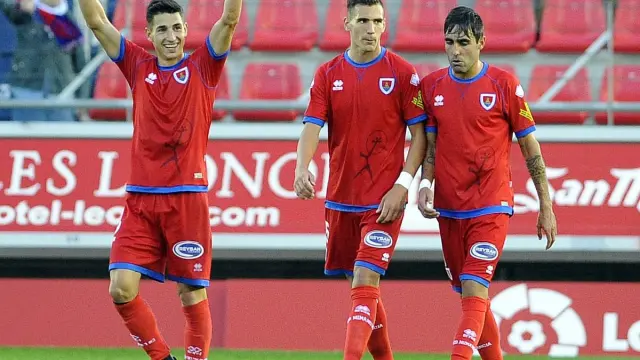 Los jugadores del Numancia celebran un gol en su victoria contra el Albacete.