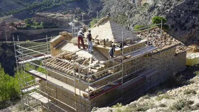 Reparación exterior de la ermita del Carmen. Fundación Sta. María de Albarracín