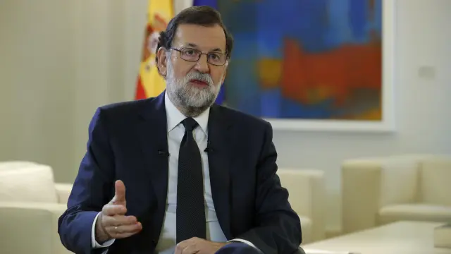 "La mejor solución, y creo que eso lo compartimos todos, es la vuelta a la legalidad", ha apuntado Rajoy.