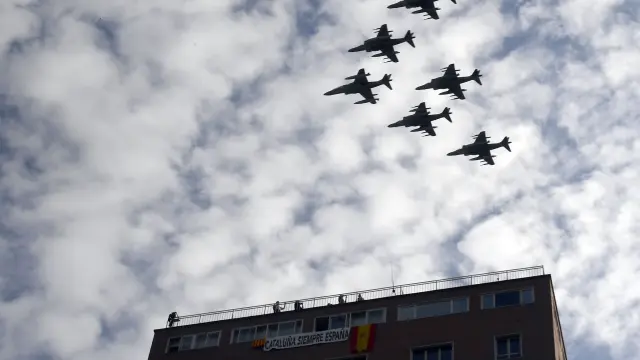 Demostración de cuatro aviones Eurofighter, este jueves durante el  desfile militar del 12-O en Madrid.