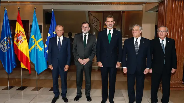 Felipe VI y Mariano Rajoy, junto a Jean-Claude Juncker, Donald Tusk y Antonio Tajani