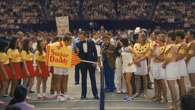 'La batalla de los sexos' revive el histórico encuentro en 1973 entre dos tenistas, la carismática Billie Jean King y el campeón Bobby Riggs.
