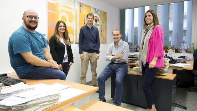 Francisco R. Estupiñán, Natalia Martínez, Ramón Launa, Enrique Bernal y Miriam Seral, parte de los investigadores del proyecto.