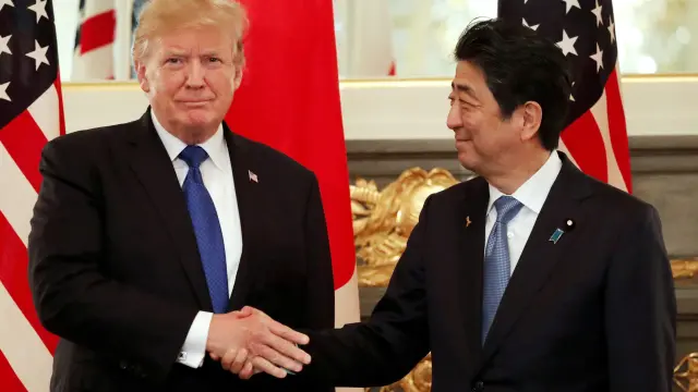 Los primeros ministros de Estados Unidos y Japón, Trump y Abe