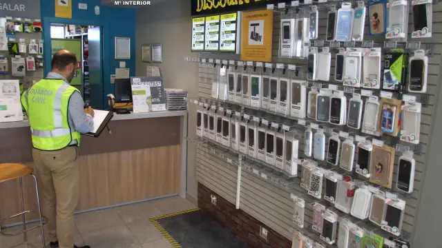 La Guardia Civil desarticula un grupo dedicado al robo de telefonía móvil